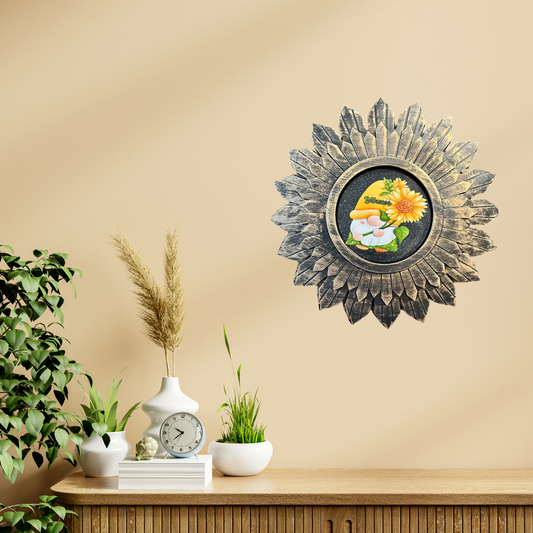 Decor, Yinzer Gnome, Sunflower Frame